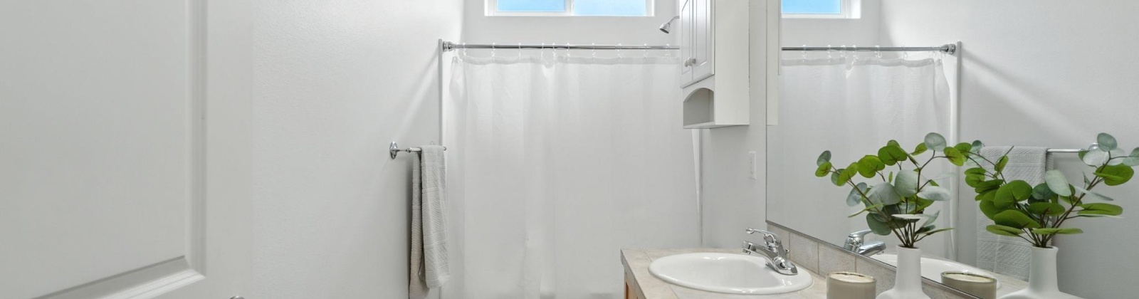 14th Ave, Kennewick, Washington 99338, 3 Bedrooms Bedrooms, 0 ,2 BathroomsBathrooms,Houses,For Sale,14th Ave,0,287096