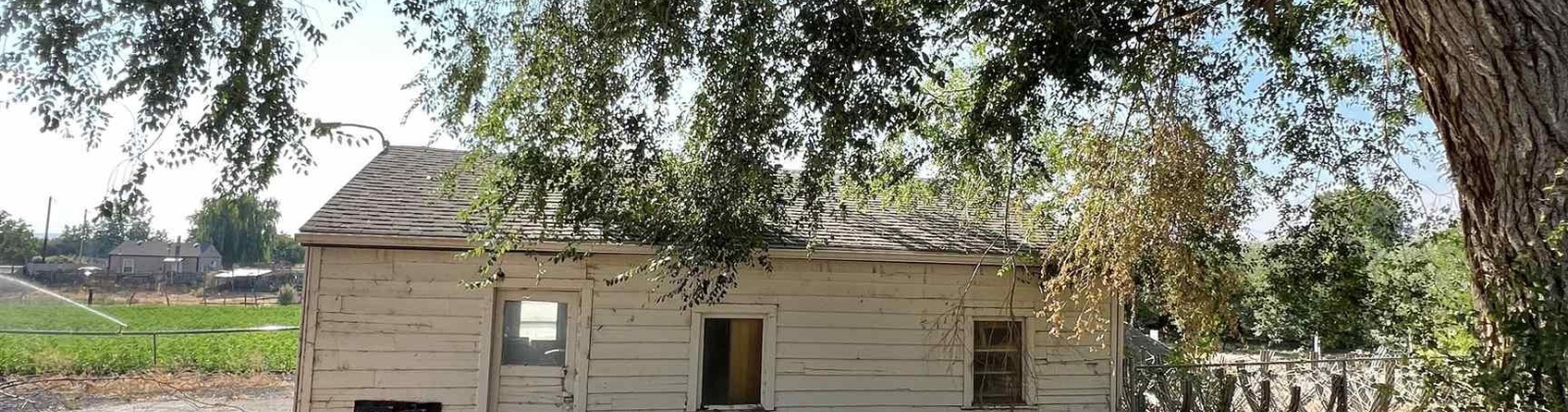 Van Belle Rd, Sunnyside, Washington 98944, 4 Bedrooms Bedrooms, 0 ,2 BathroomsBathrooms,Houses,For Sale,Van Belle Rd,0,287125