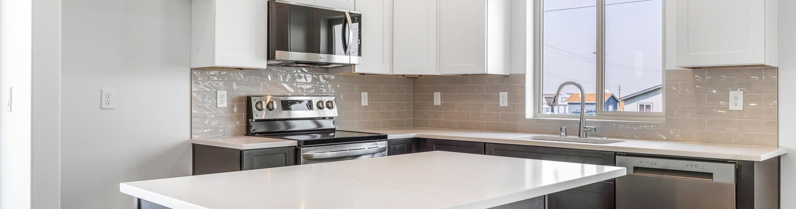 Grapevine Ct, West Richland, Washington 99353, 3 Bedrooms Bedrooms, 0 ,3 BathroomsBathrooms,Condos/townhomes,For Sale,Grapevine Ct,0,287130
