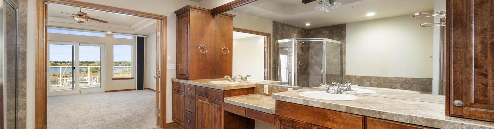 Columbia Point Drive, Richland, Washington 99352, 3 Bedrooms Bedrooms, 0 ,3 BathroomsBathrooms,Condos/townhomes,For Sale,Columbia Point Drive,0,287131