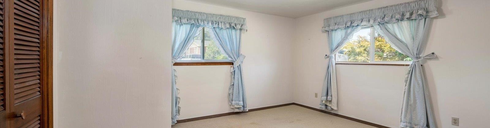 Euclid Street, Grandview, Washington 98930-1526, 4 Bedrooms Bedrooms, 0 ,3 BathroomsBathrooms,Houses,For Sale,Euclid Street,0,287133