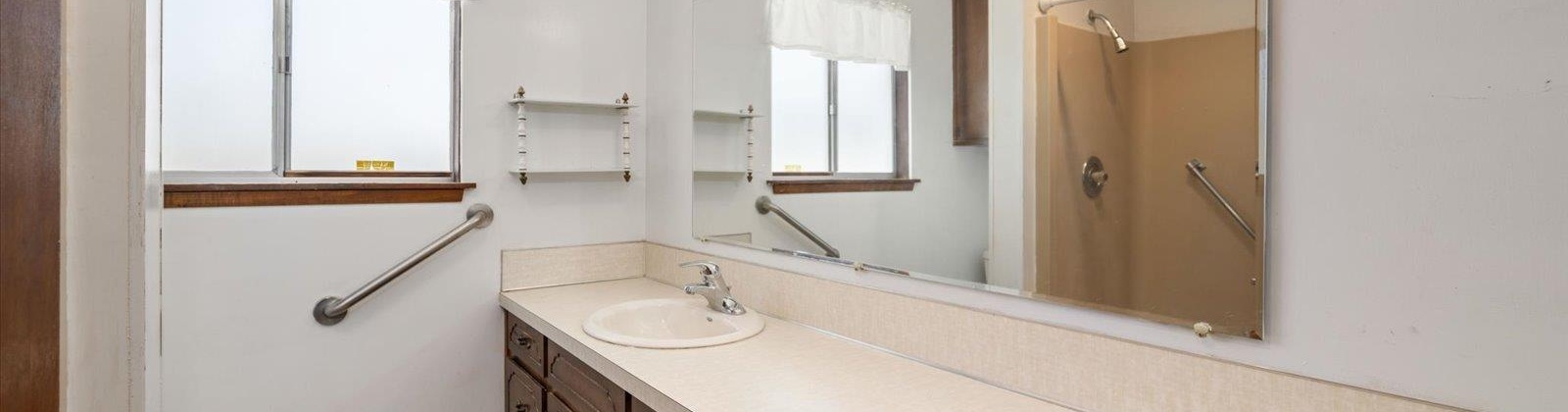 Euclid Street, Grandview, Washington 98930-1526, 4 Bedrooms Bedrooms, 0 ,3 BathroomsBathrooms,Houses,For Sale,Euclid Street,0,287133