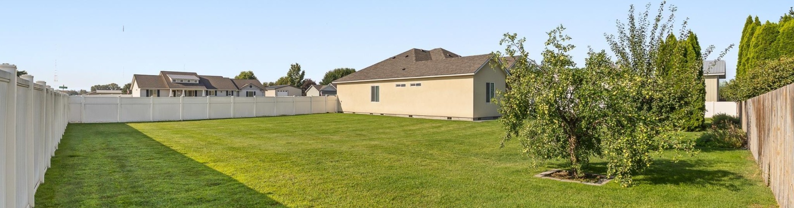 Butternut Circle, Pasco, Washington 93301, 4 Bedrooms Bedrooms, 0 ,3 BathroomsBathrooms,Houses,For Sale,Butternut Circle,0,287155