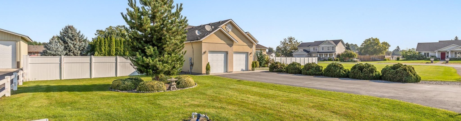 Butternut Circle, Pasco, Washington 93301, 4 Bedrooms Bedrooms, 0 ,3 BathroomsBathrooms,Houses,For Sale,Butternut Circle,0,287155