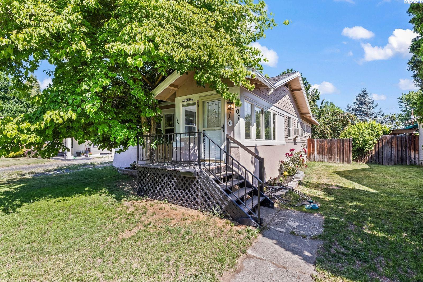 Browne Avenue, Yakima, Washington 98902, 2 Bedrooms Bedrooms, 0 ,1 BathroomBathrooms,Houses,For Sale,Browne Avenue,0,287145