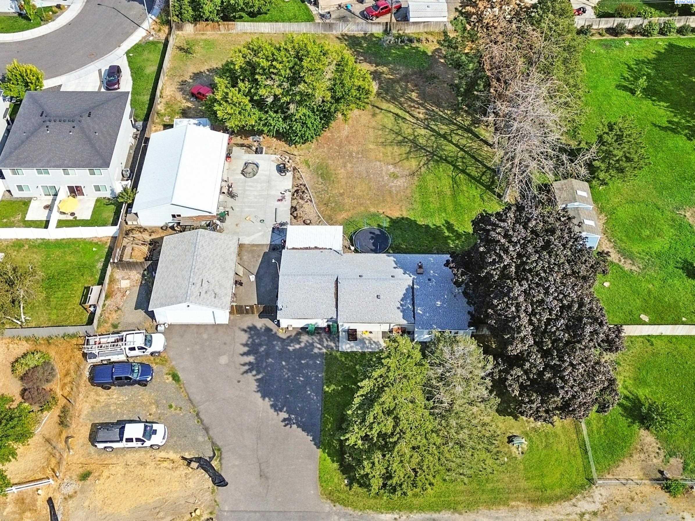 Jefferson, Kennewick, Washington 99336, 3 Bedrooms Bedrooms, 0 ,2 BathroomsBathrooms,Houses,For Sale,Jefferson,0,287152
