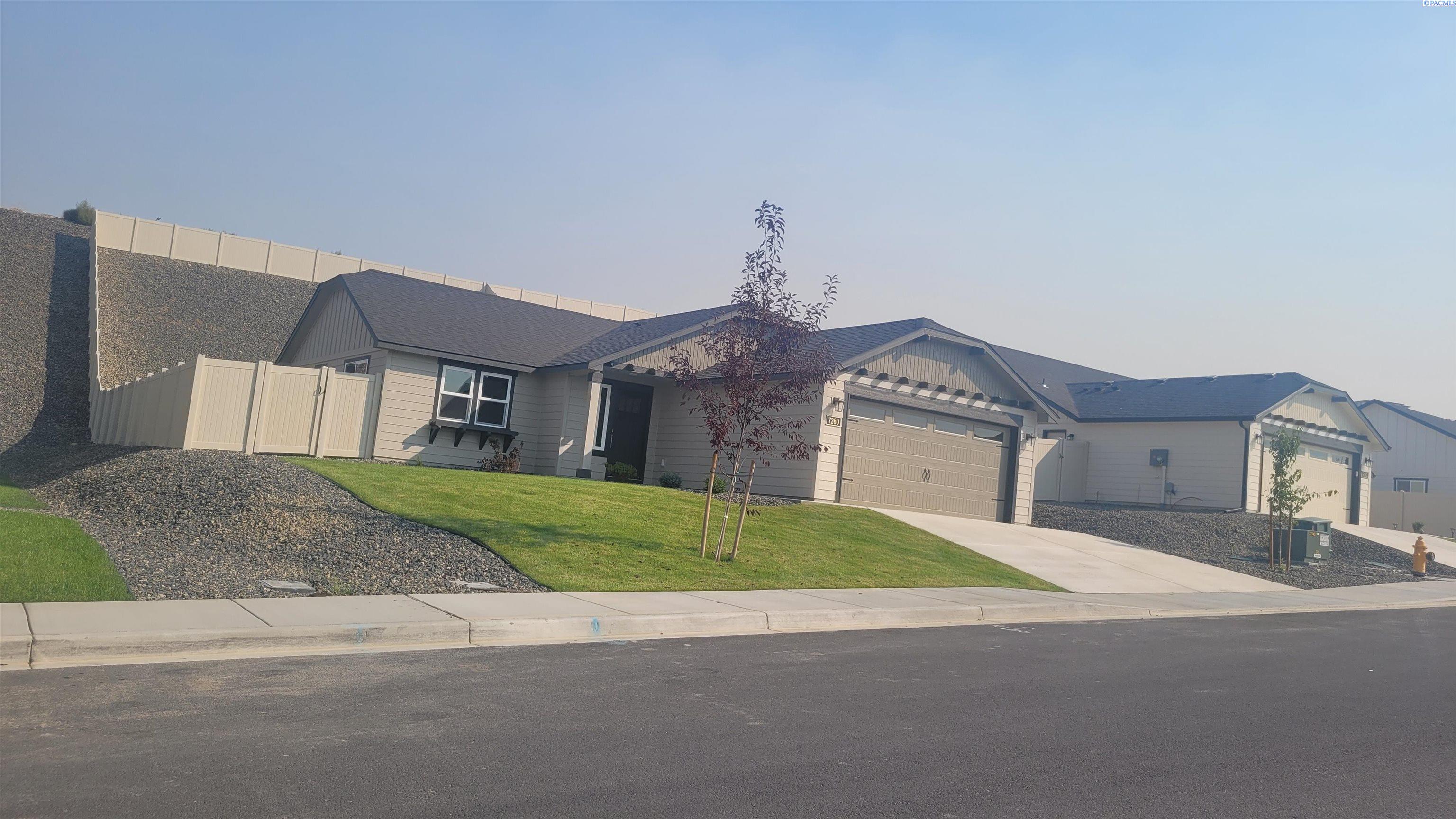 25th, Kennewick, Washington 99337, 3 Bedrooms Bedrooms, 0 ,2 BathroomsBathrooms,Houses,For Rent,25th,0,287165