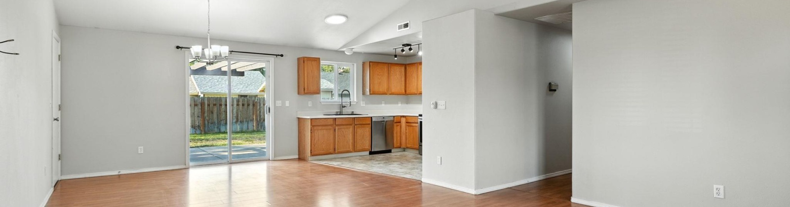 Holly Way, West Richland, Washington 99353, 4 Bedrooms Bedrooms, 0 ,2 BathroomsBathrooms,Houses,For Sale,Holly Way,0,287178