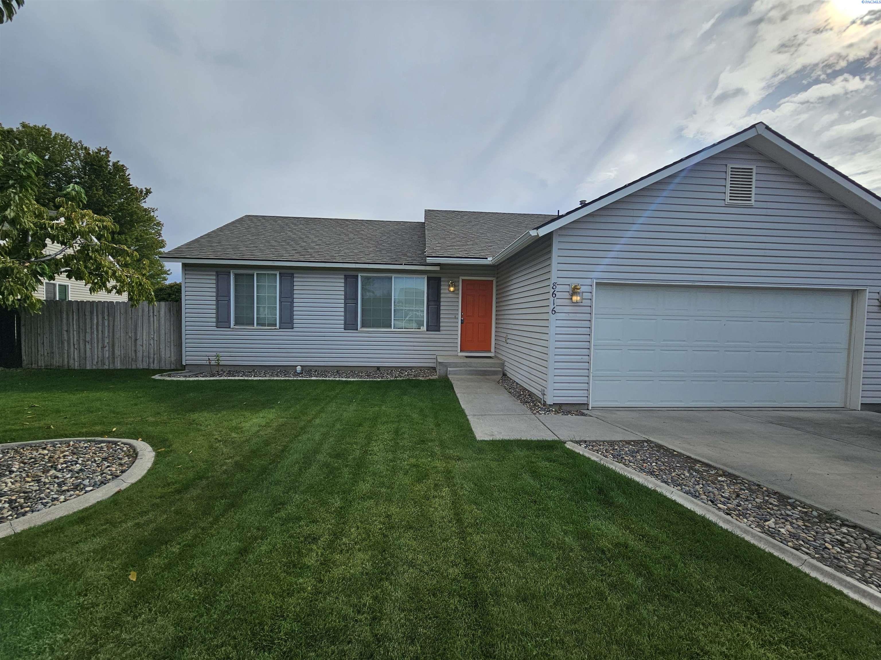 Tottenham Court, Pasco, Washington 99301, 3 Bedrooms Bedrooms, 0 ,2 BathroomsBathrooms,Houses,For Rent,Tottenham Court,0,287220
