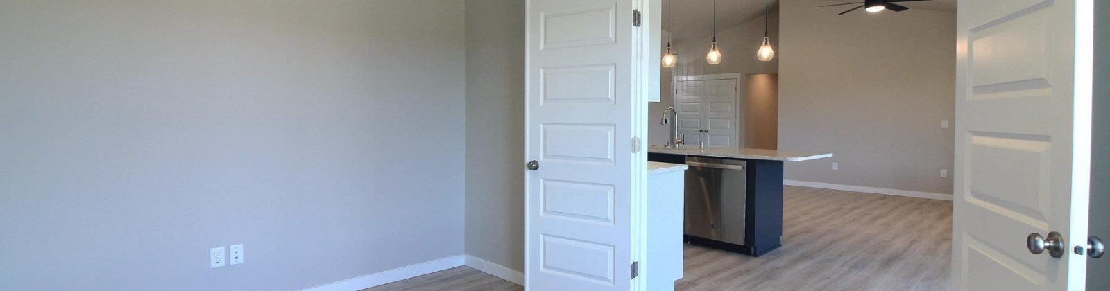 32nd Avenue, Kennewick, Washington 99338, 3 Bedrooms Bedrooms, 0 ,2 BathroomsBathrooms,Houses,For Rent,32nd Avenue,0,287191