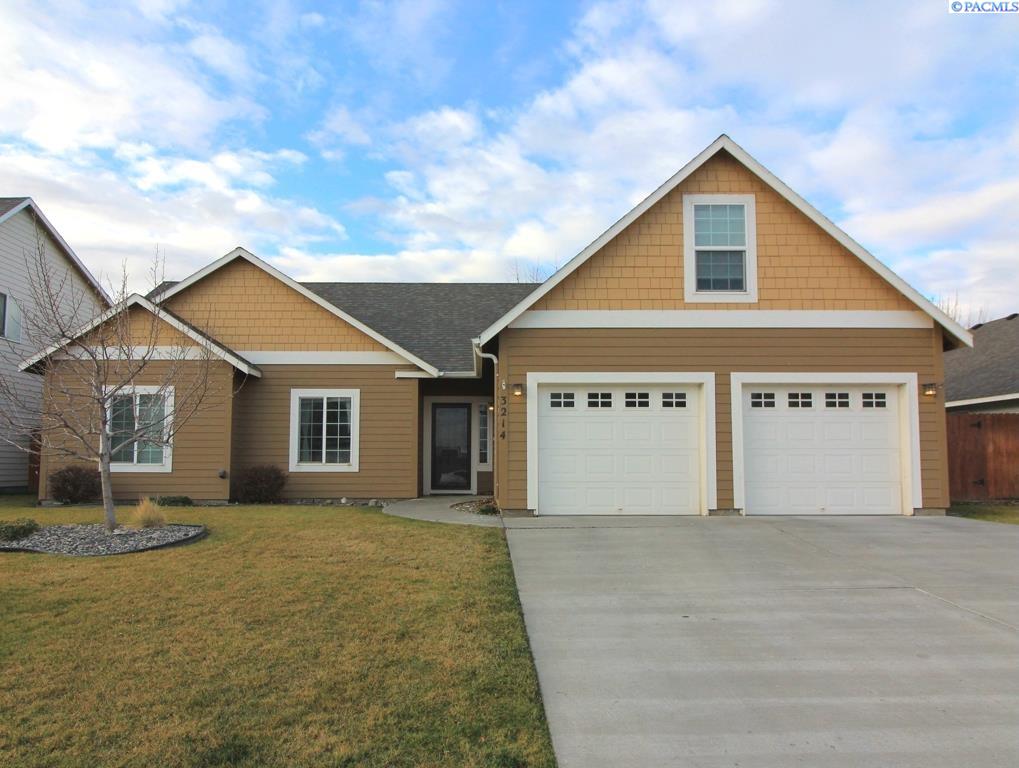 Quincy Place, Kennewick, Washington 99337, 3 Bedrooms Bedrooms, 0 ,2 BathroomsBathrooms,Houses,For Rent,Quincy Place,0,287193