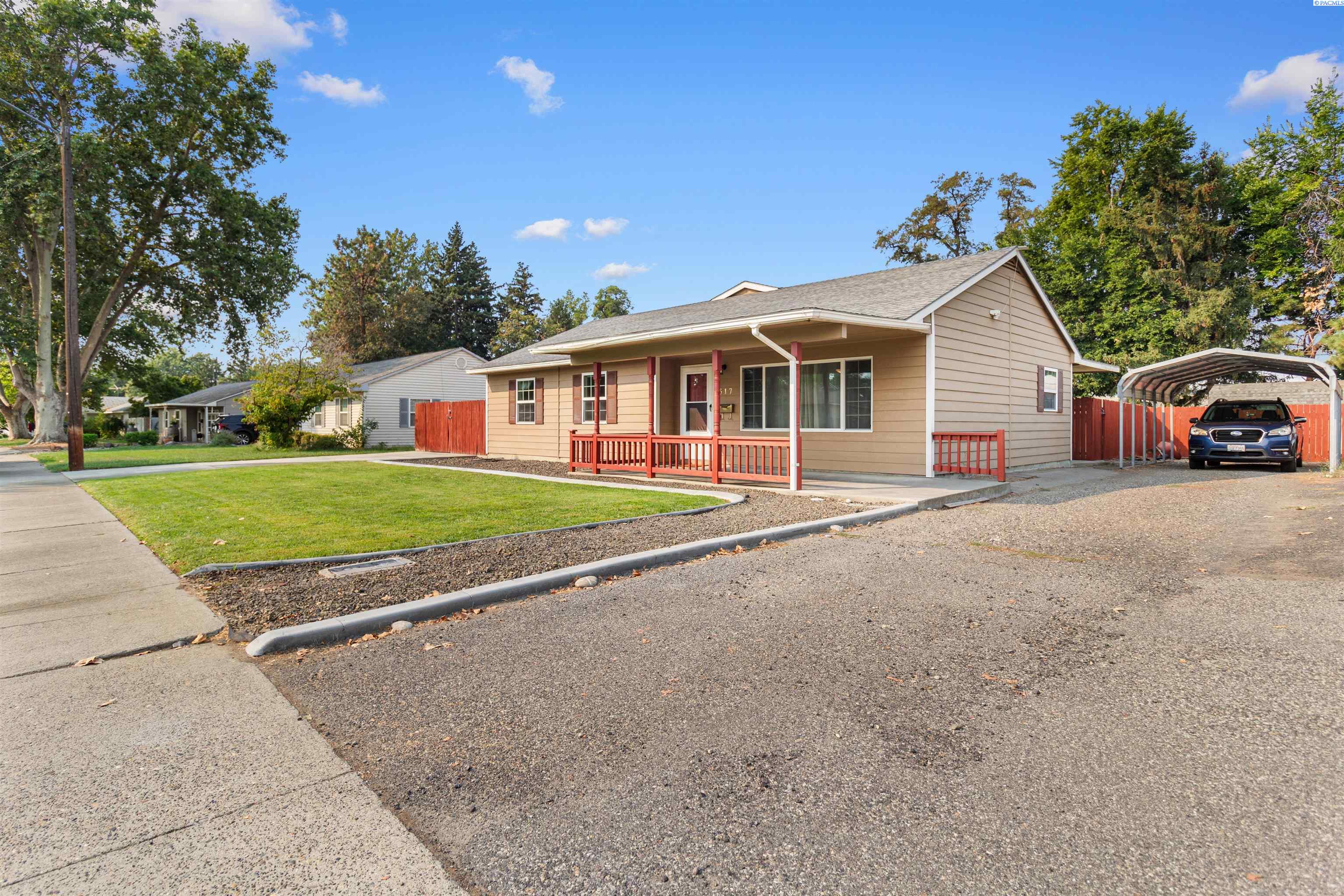 COTTONWOOD DR., Richland, Washington 99352, 4 Bedrooms Bedrooms, 0 ,2 BathroomsBathrooms,Houses,For Sale,COTTONWOOD DR.,0,287195