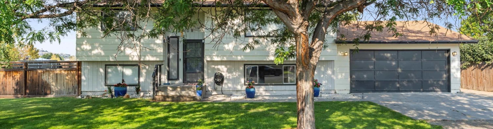 Anderson Street, Kennewick, Washington 99337, 4 Bedrooms Bedrooms, 0 ,2 BathroomsBathrooms,Houses,For Sale,Anderson Street,0,287217
