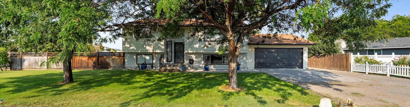 Anderson Street, Kennewick, Washington 99337, 4 Bedrooms Bedrooms, 0 ,2 BathroomsBathrooms,Houses,For Sale,Anderson Street,0,287217