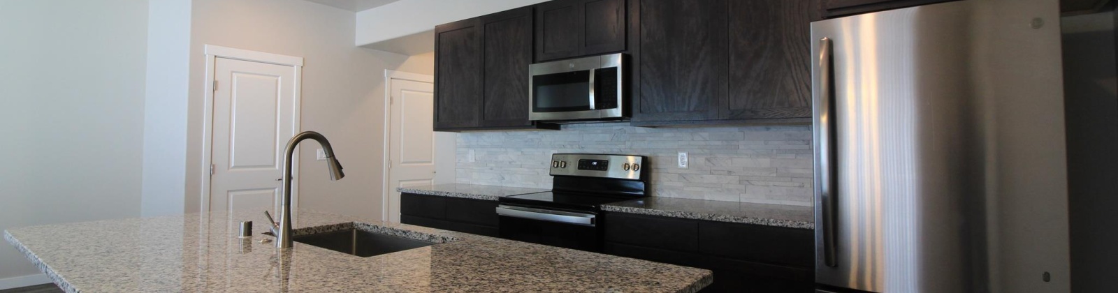 Quillan Place, Kennewick, Washington 99337, 3 Bedrooms Bedrooms, 0 ,3 BathroomsBathrooms,Condos/townhomes,For Rent,Quillan Place,0,287202