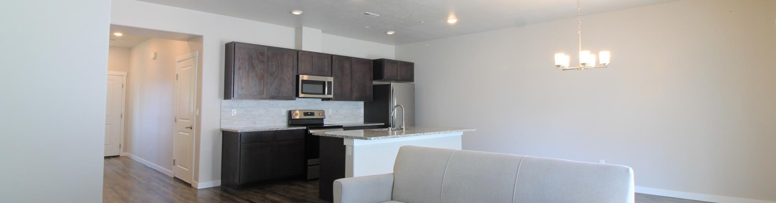 Quillan Place, Kennewick, Washington 99337, 3 Bedrooms Bedrooms, 0 ,3 BathroomsBathrooms,Condos/townhomes,For Rent,Quillan Place,0,287202