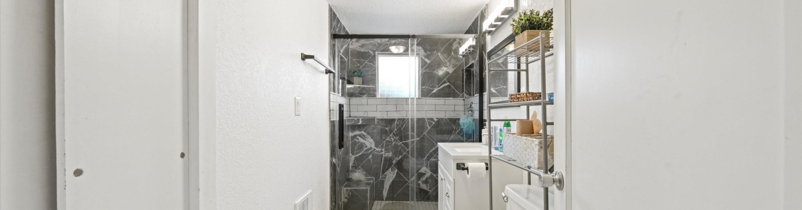 61st Ave, West Richland, Washington 99353, 4 Bedrooms Bedrooms, 0 ,2 BathroomsBathrooms,Houses,For Sale,61st Ave,0,287215