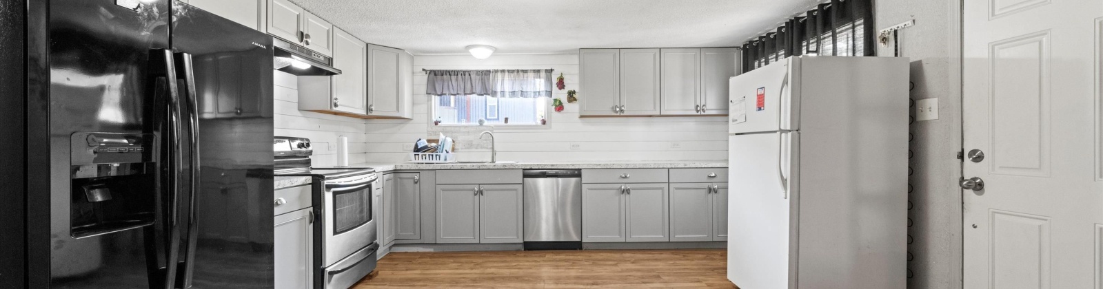 61st Ave, West Richland, Washington 99353, 4 Bedrooms Bedrooms, 0 ,2 BathroomsBathrooms,Houses,For Sale,61st Ave,0,287215
