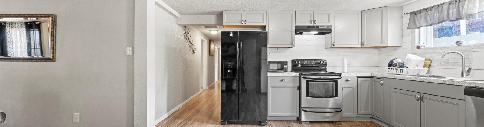 61st Ave, West Richland, Washington 99353, 4 Bedrooms Bedrooms, 0 ,2 BathroomsBathrooms,Houses,For Sale,61st Ave,0,287215