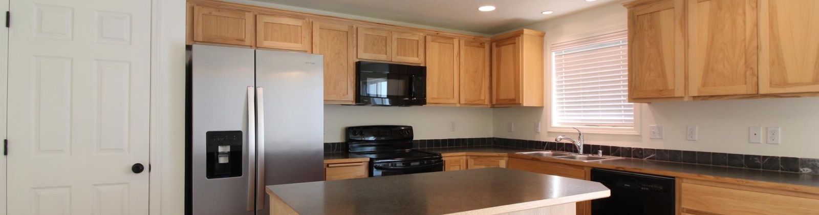Coolidge Court, Pasco, Washington 99301, 3 Bedrooms Bedrooms, 0 ,2 BathroomsBathrooms,Houses,For Rent,Coolidge Court,0,287211