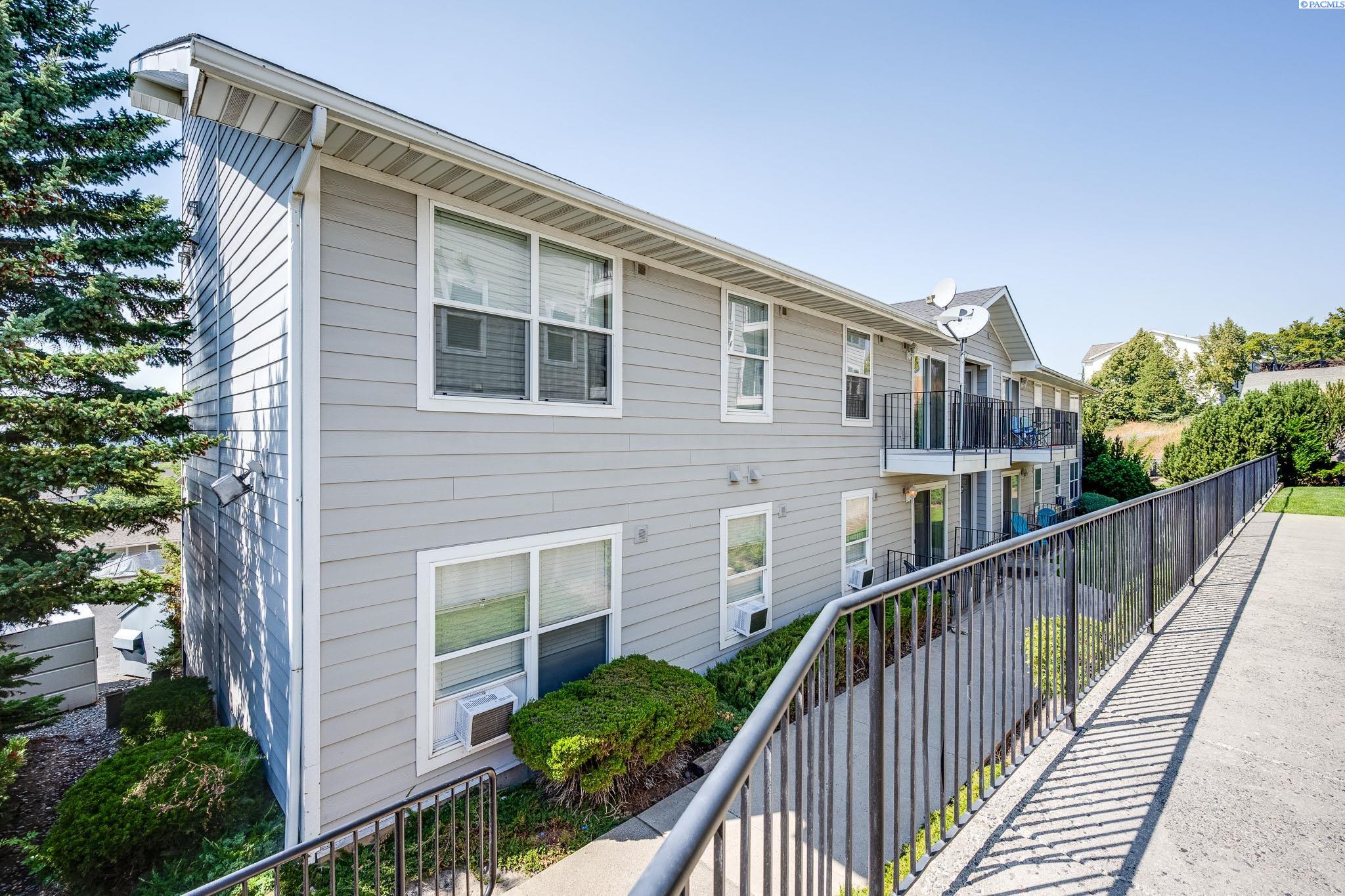 Merman Drive, Pullman, Washington 99163-0000, 3 Bedrooms Bedrooms, 0 ,2 BathroomsBathrooms,Condos/townhomes,For Sale,Merman Drive,0,287251