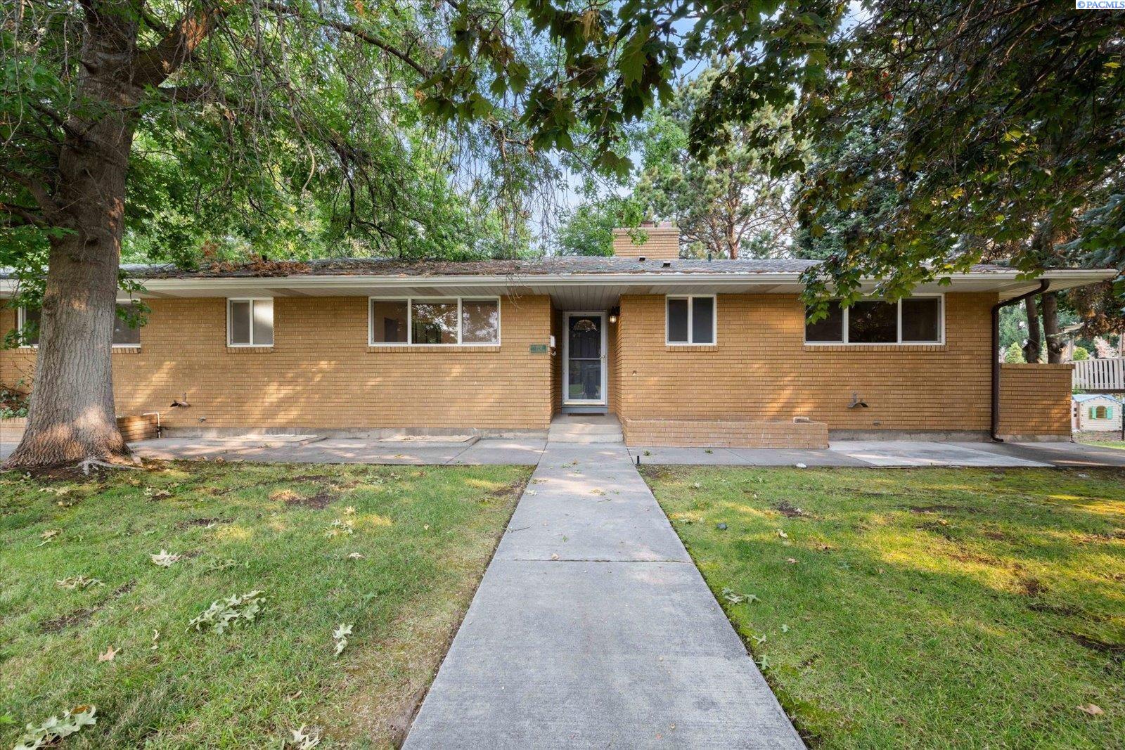 SAINT ST, Richland, Washington 99352, 5 Bedrooms Bedrooms, 0 ,3 BathroomsBathrooms,Houses,For Sale,SAINT ST,0,287242