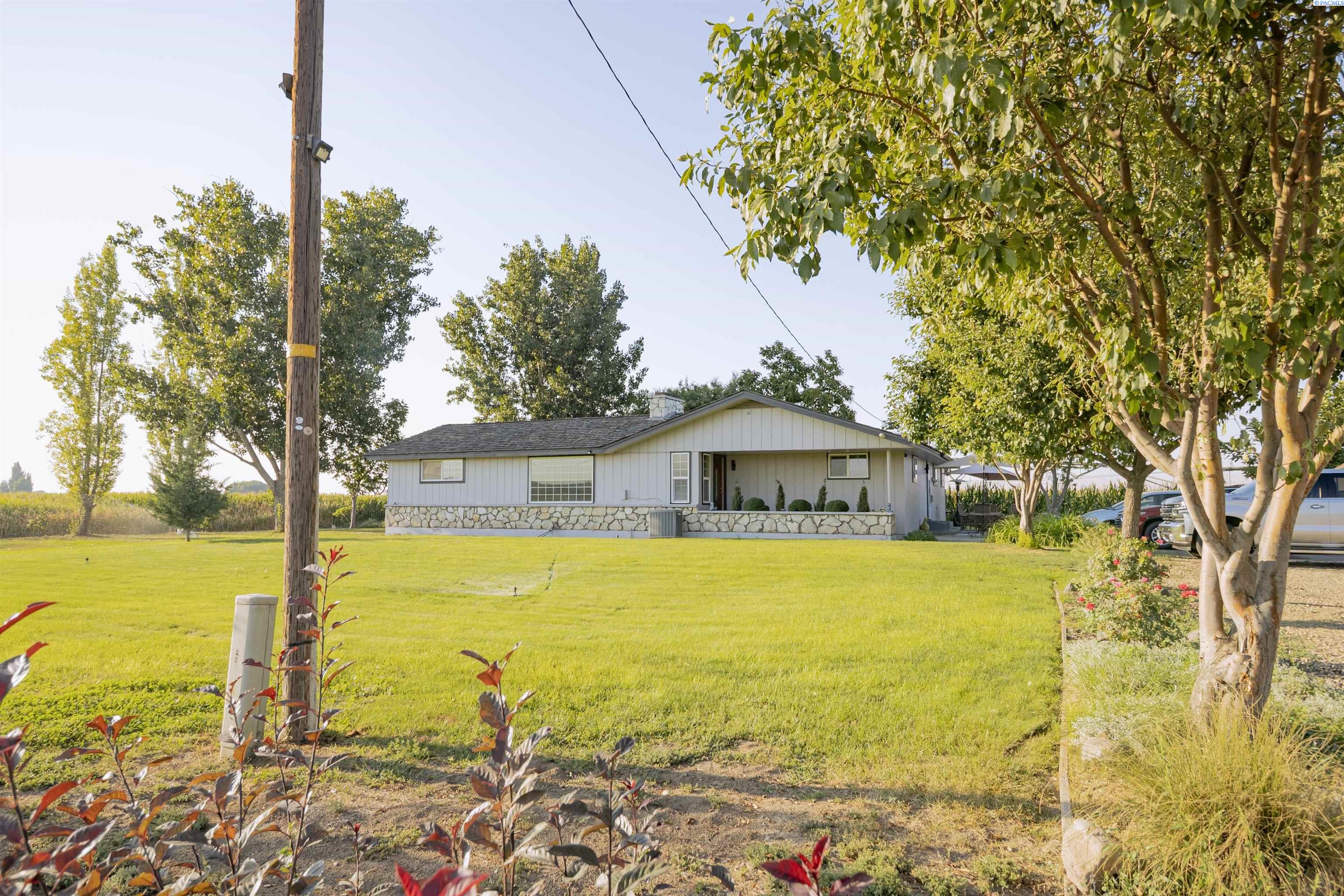 Van Belle Rd, Granger, Washington 98832, 3 Bedrooms Bedrooms, 0 ,2 BathroomsBathrooms,Houses,For Sale,Van Belle Rd,0,287291