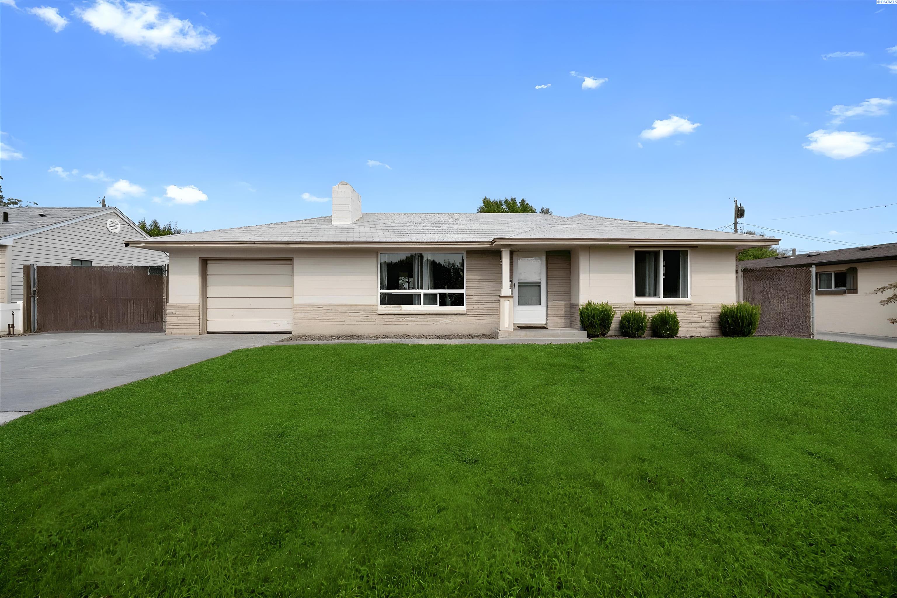 15th Ave, Kennewick, Washington 99337, 3 Bedrooms Bedrooms, 0 ,1 BathroomBathrooms,Houses,For Sale,15th Ave,0,287289