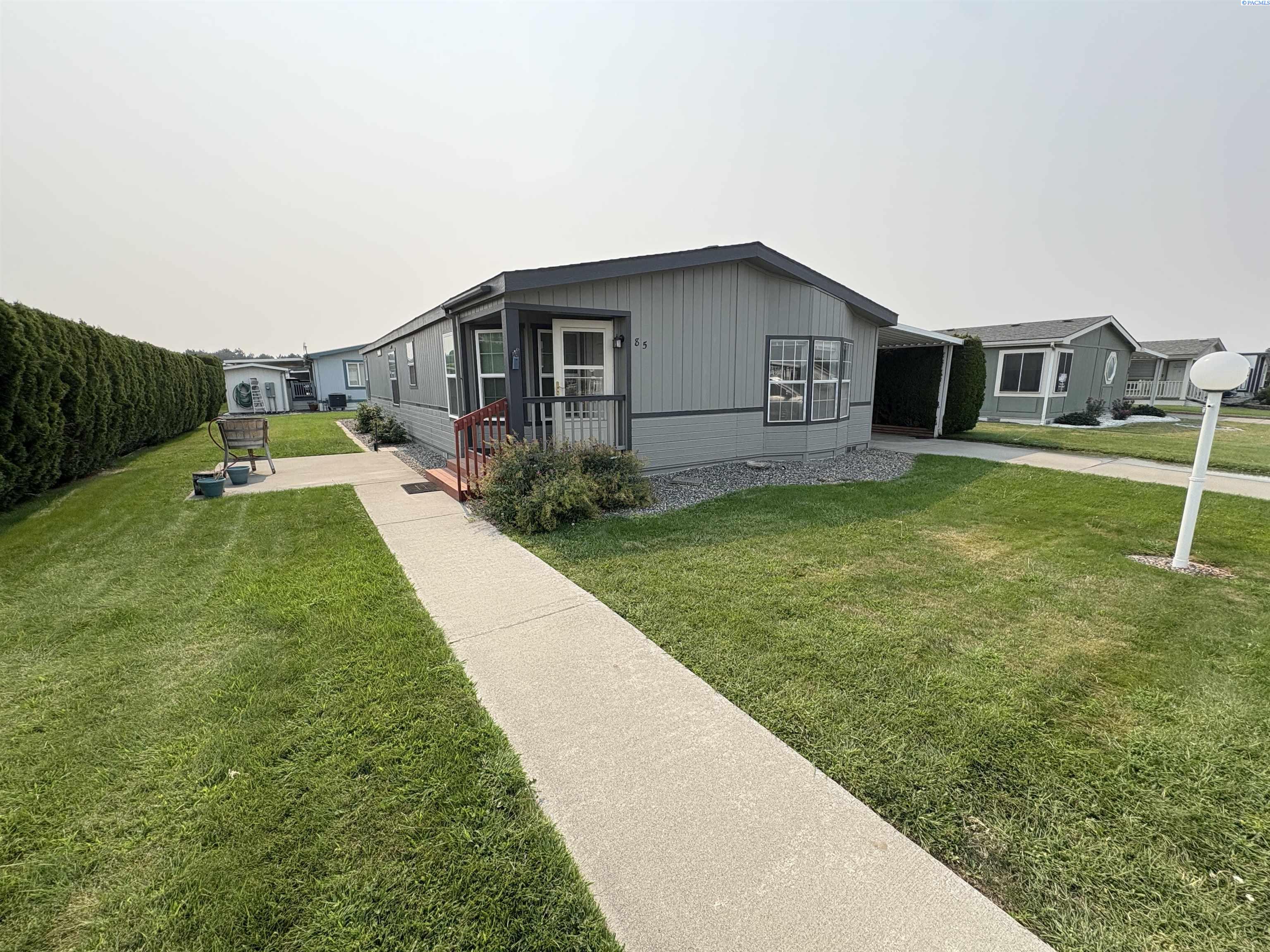 Columbia Center Blvd. #85, Kennewick, Washington 99336, 3 Bedrooms Bedrooms, 0 ,2 BathroomsBathrooms,Manufactured Homes,For Sale,Columbia Center Blvd. #85,0,287275
