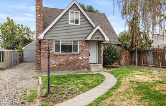 California, Union Gap, Washington 98903, 4 Bedrooms Bedrooms, 0 ,3 BathroomsBathrooms,Houses,For Sale,California,0,287260
