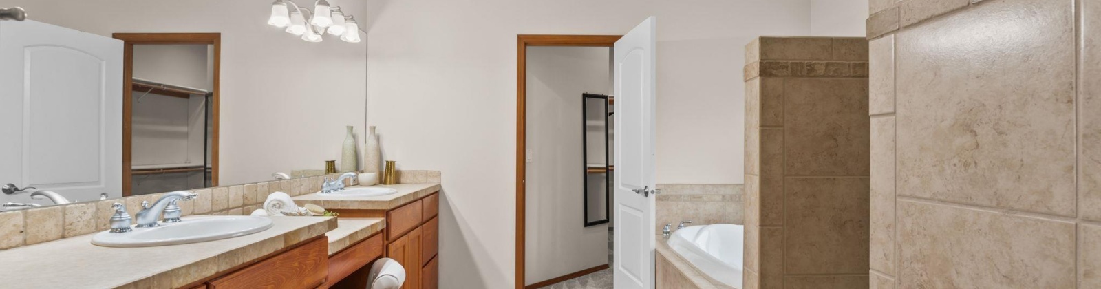 959 PR SE, Kennewick, Washington 99338, 5 Bedrooms Bedrooms, 0 ,5 BathroomsBathrooms,Houses,For Sale,959 PR SE,0,287259