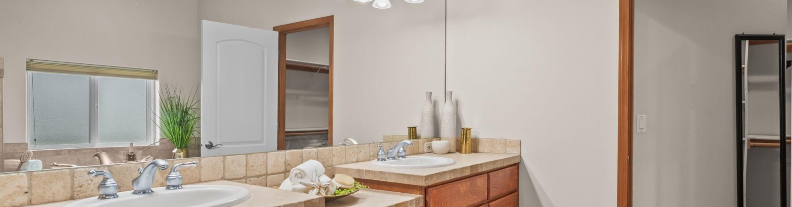 959 PR SE, Kennewick, Washington 99338, 5 Bedrooms Bedrooms, 0 ,5 BathroomsBathrooms,Houses,For Sale,959 PR SE,0,287259