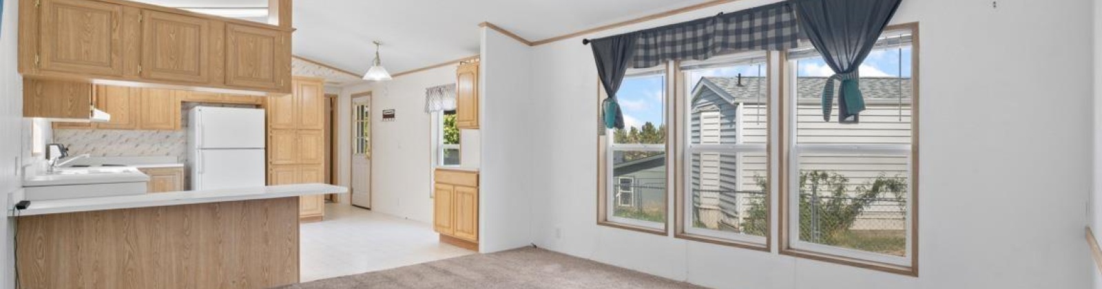Golden Hills, Pullman, Washington 99163, 2 Bedrooms Bedrooms, 0 ,2 BathroomsBathrooms,Manufactured Homes,For Sale,Golden Hills,0,287295