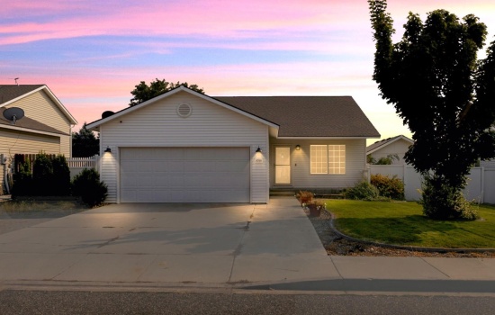 Heathrow Ct, Pasco, Washington 99301, 3 Bedrooms Bedrooms, 0 ,2 BathroomsBathrooms,Houses,For Sale,Heathrow Ct,0,287294