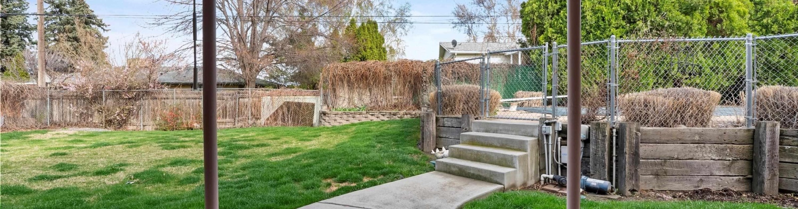 Fruitland St, Kennewick, Washington 99337, 4 Bedrooms Bedrooms, 0 ,3 BathroomsBathrooms,Houses,For Sale,Fruitland St,0,287305