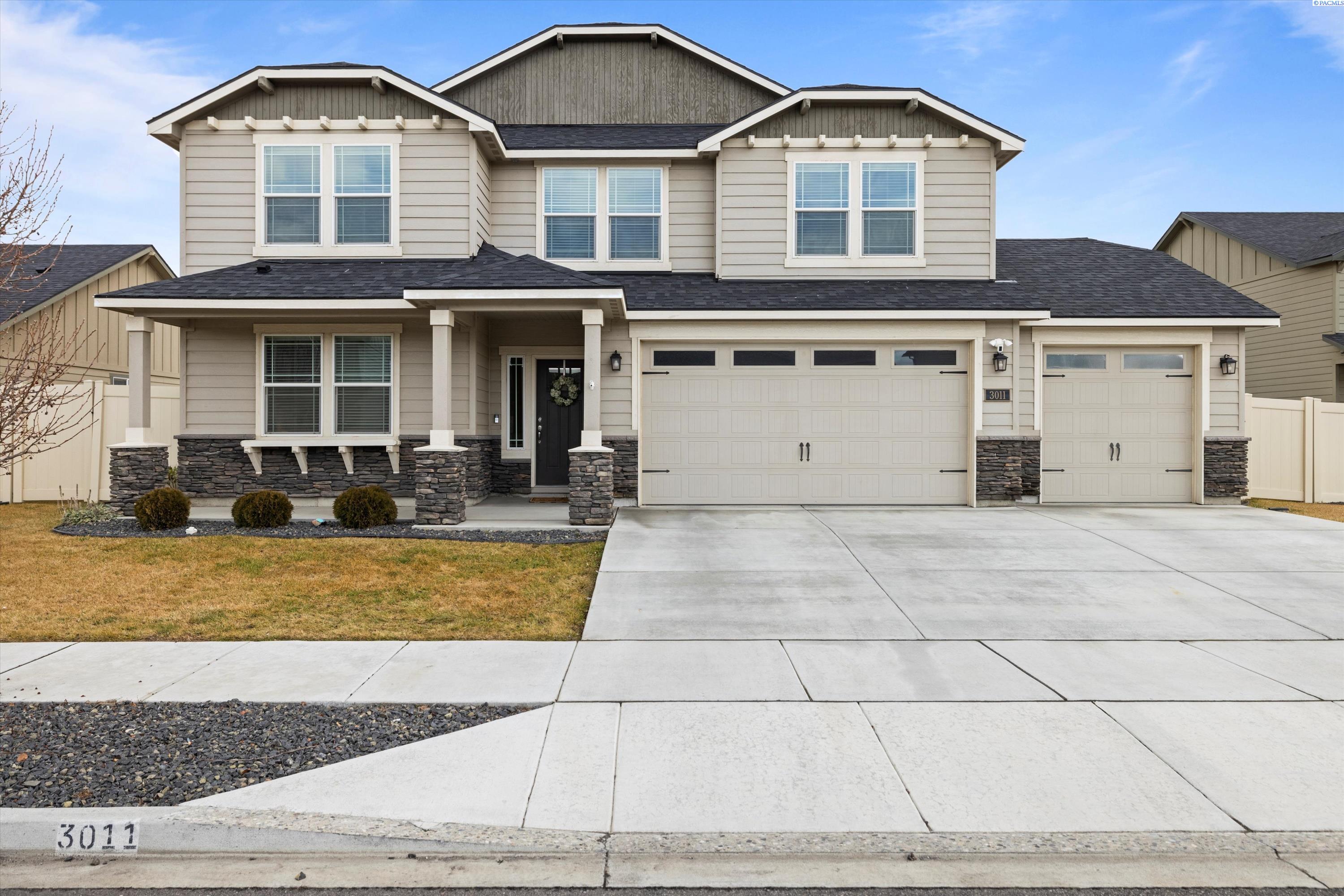 Dawes, Kennewick, Washington 99338, 5 Bedrooms Bedrooms, 0 ,3 BathroomsBathrooms,Houses,For Sale,Dawes,0,284754