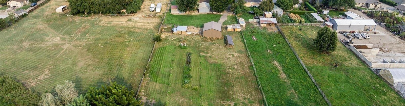 Cemetery Rd, Sunnyside, Washington 98944, 3 Bedrooms Bedrooms, 0 ,1 BathroomBathrooms,Houses,For Sale,Cemetery Rd,0,287310