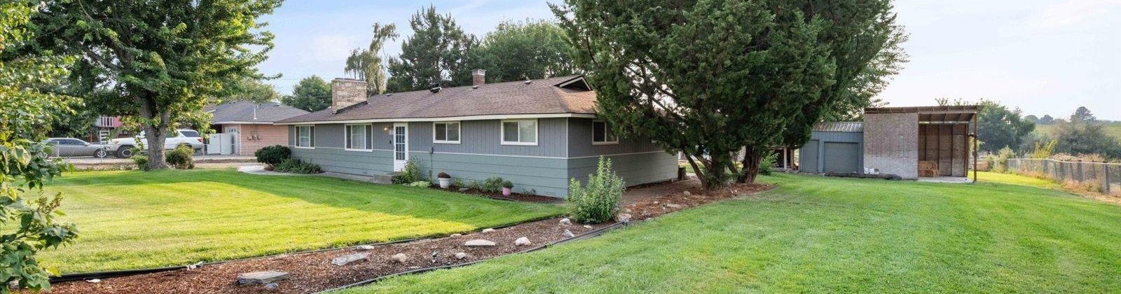 Cemetery Rd, Sunnyside, Washington 98944, 3 Bedrooms Bedrooms, 0 ,1 BathroomBathrooms,Houses,For Sale,Cemetery Rd,0,287310