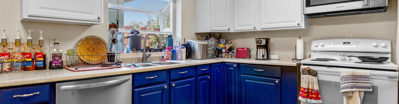 8th Ave, Kennewick, Washington 99336, 4 Bedrooms Bedrooms, 0 ,2 BathroomsBathrooms,Houses,For Sale,8th Ave,0,287332