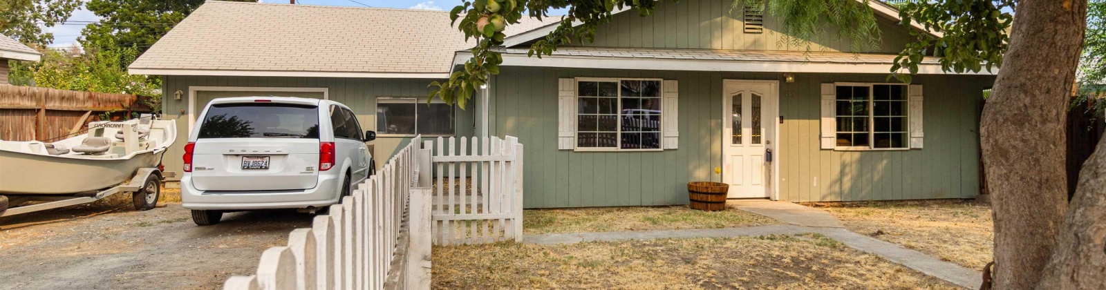 8th Ave, Kennewick, Washington 99336, 4 Bedrooms Bedrooms, 0 ,2 BathroomsBathrooms,Houses,For Sale,8th Ave,0,287332