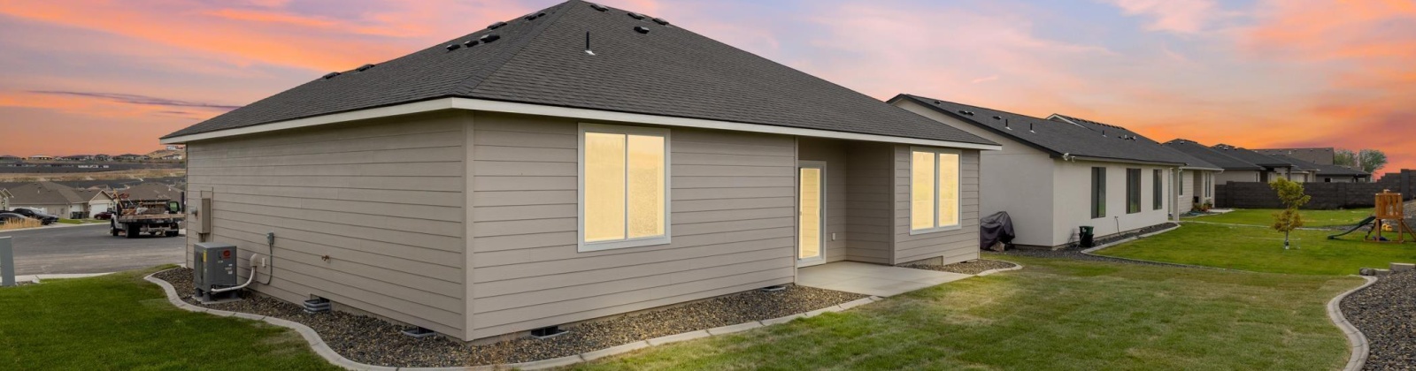 35th, Kennewick, Washington 99338, 3 Bedrooms Bedrooms, 0 ,2 BathroomsBathrooms,Houses,For Sale,35th,0,287326