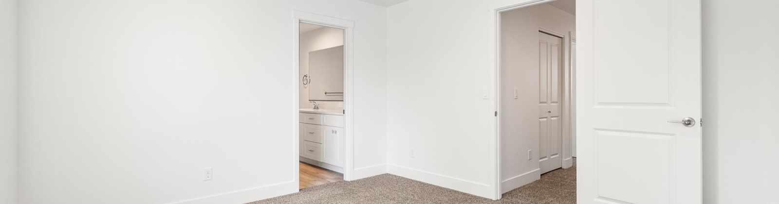 Underwood Pl, Kennewick, Washington 99337, 6 Bedrooms Bedrooms, 0 ,6 BathroomsBathrooms,Multi-family,For Sale,Underwood Pl,0,287350