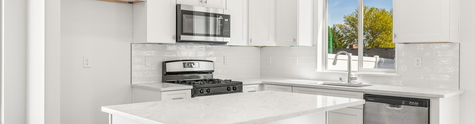 Underwood Pl, Kennewick, Washington 99337, 6 Bedrooms Bedrooms, 0 ,6 BathroomsBathrooms,Multi-family,For Sale,Underwood Pl,0,287350