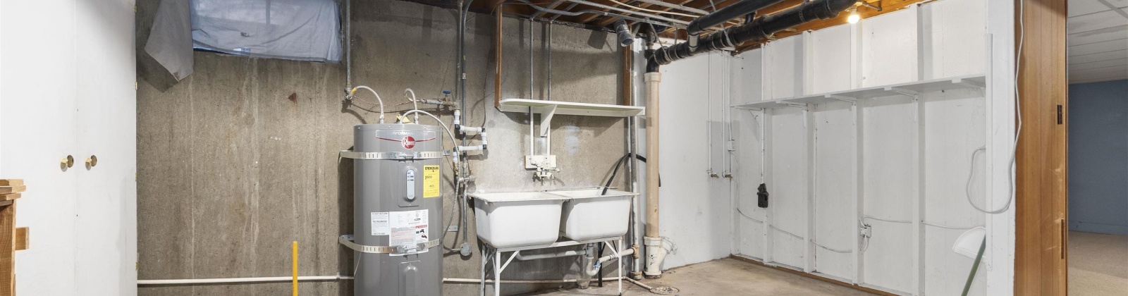 Trippe St, Richland, Washington 99354, 4 Bedrooms Bedrooms, 0 ,2 BathroomsBathrooms,Multi-family,For Sale,Trippe St,0,287369