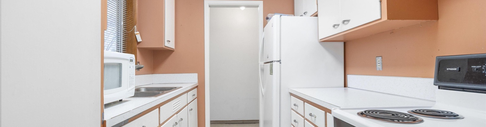 Trippe St, Richland, Washington 99354, 4 Bedrooms Bedrooms, 0 ,2 BathroomsBathrooms,Multi-family,For Sale,Trippe St,0,287369