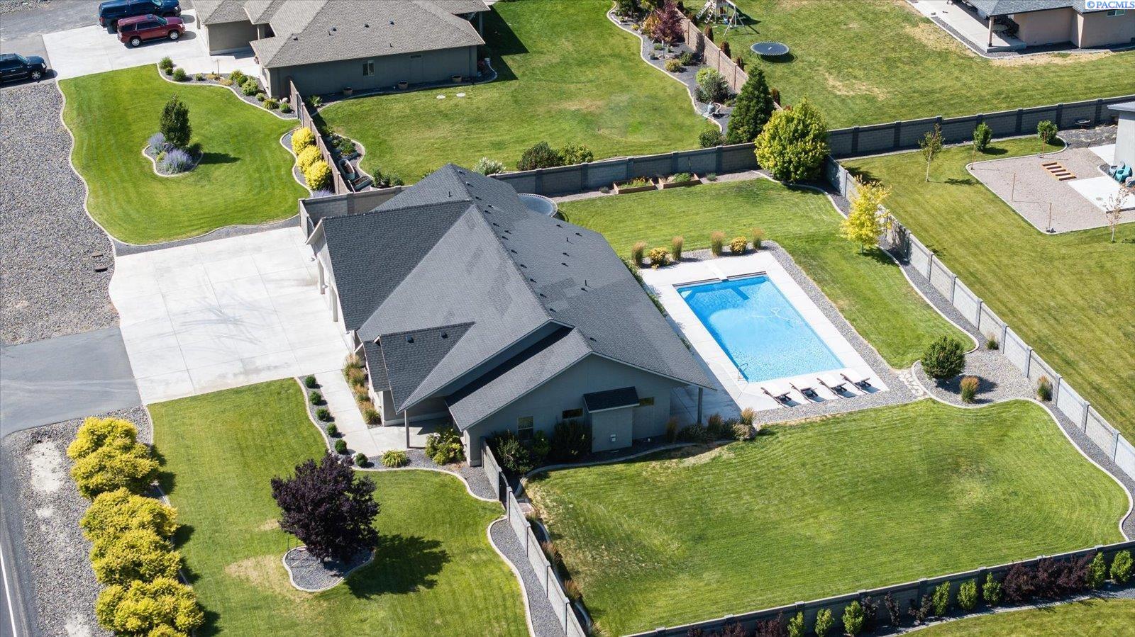 Reata Rd, Kennewick, Washington 99338, 3 Bedrooms Bedrooms, 0 ,3 BathroomsBathrooms,Houses,For Sale,Reata Rd,0,287380