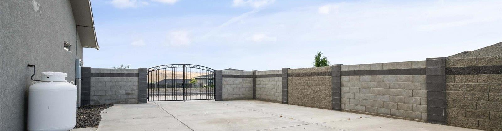 Reata Rd, Kennewick, Washington 99338, 3 Bedrooms Bedrooms, 0 ,3 BathroomsBathrooms,Houses,For Sale,Reata Rd,0,287380