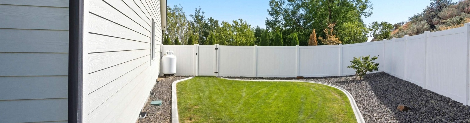 Blue Hill Ct., Richland, Washington 99352, 4 Bedrooms Bedrooms, 0 ,2 BathroomsBathrooms,Houses,For Sale,Blue Hill Ct.,0,287381
