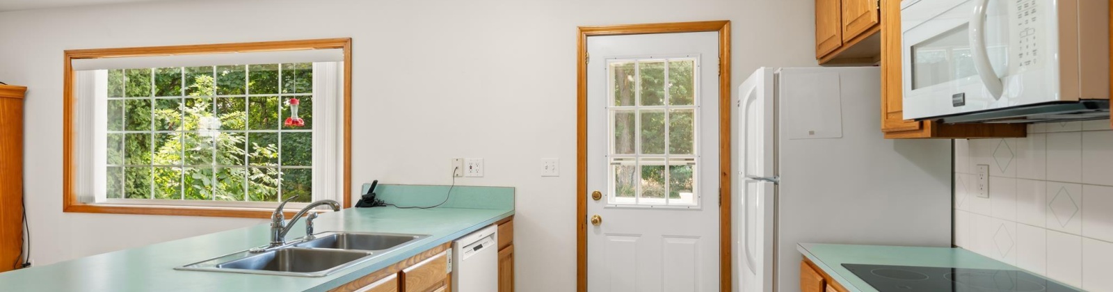 Lake Road, Burbank, Washington 99323-0930, 3 Bedrooms Bedrooms, 0 ,3 BathroomsBathrooms,Houses,For Sale,Lake Road,0,287373
