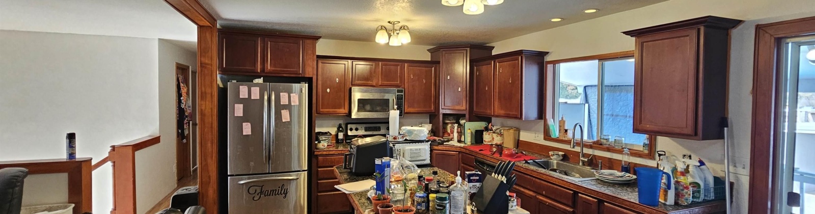 Deschutes, Kennewick, Washington 99336, 4 Bedrooms Bedrooms, 0 ,3 BathroomsBathrooms,Houses,For Sale,Deschutes,0,287371
